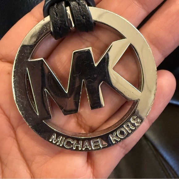 MICHAEL KORS TIPPI BLACK SLATE LEATHER LGE SATCHEL,PURSE,HAND BAG - Picture 15 of 15